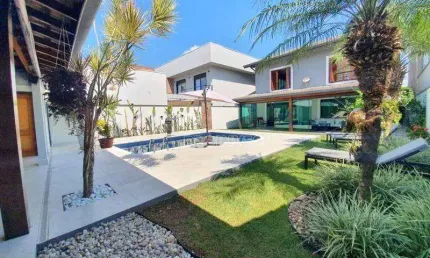 Casa com 3 suítes à venda, 360 m² por R$ 2.500.000 - Granja Viana - Cotia/SP