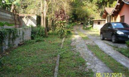 Terreno com 3 Casas com 3 dormitórios à venda, 200 m² por R$ 1.590.000 - Granja Viana - Cotia/SP