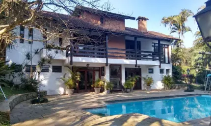 Casa com 4 dormitórios à venda, 542 m² por R$ 1.800.000,00 - Centro (Embu das Artes) - Embu das Artes/SP