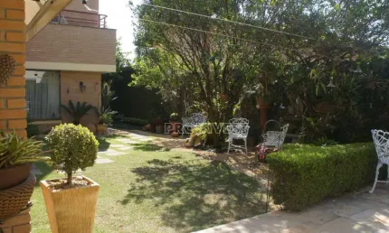 Casa com 4 dormitórios à venda, 500 m² por R$ 2.700.000,00 - Granja Viana - Cotia/SP