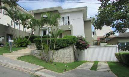 Casa com 4 dormitórios, 437 m² na  Granja Viana - Cotia. SP