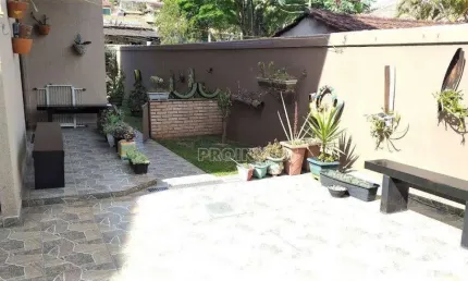 Casa com 3 dormitórios à venda, 285 m² por R$ 950.000,00 - Vila Diva - Carapicuíba/SP
