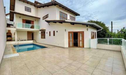 Casa com 4 dormitórios à venda, 356 m² por R$ 1.430.000,00 - Granja Viana - Carapicuíba/SP
