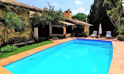 Charmosa casa com 4 dormitórios à venda, 490 m² por R$ 2.100.000 - Fazendinha - Carapicuíba/SP