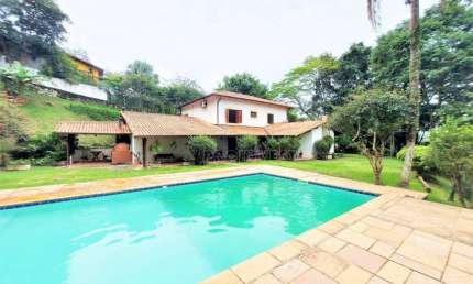 Casa com 3 dormitórios à venda, 478 m² por R$ 1.600.000,00 - Granja Viana - Embu das Artes/SP