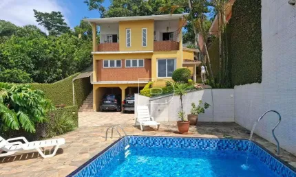 Casa com 4 dormitórios à venda, 212 m² por R$ 1.156.000,00 - Granja Viana - Cotia/SP