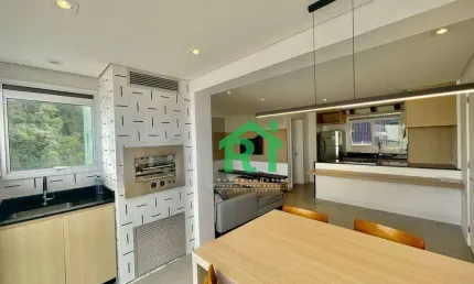 Apartamento beira mar, varanda gourment,2 dormitórios (1 suítes), lazer, enseada, guarujá/sp