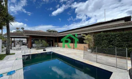 Casa Frente Mar, Reformada, 6 Dormitórios (4 Suítes), 4 Vagas, Lazer, Enseada, Guarujá/SPnseada - Guarujá/SP