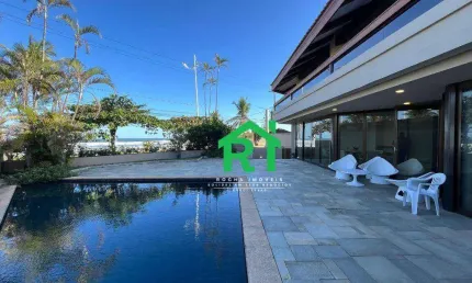 Casa frente mar com 5 dormitórios (3 suítes), 4 vagas, lazer, Enseada, Guarujá/SP