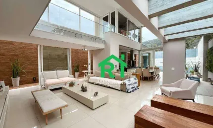 Casa á Beira Mar, 4 Quartos (4 Suítes), 2 Vagas, Lazer, Jardim Guaiuba, Guarujá/SP