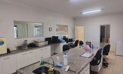 Espaço comercial premium com laboratório e escritório administrativo para locação em paulínia/sp