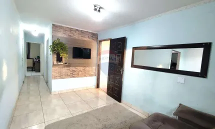 Casa à Venda com 3 quartos sendo 1 suíte, no Parque das Árvores, Paulinia S/P
