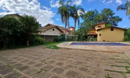 Chácara à venda com 1940m² no Jardim Morumbi em Paulínia/SP.