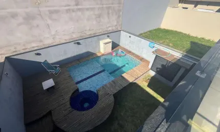 Casa a Venda com 3 quartos suítes e piscina no Residencial Terras da Estancia, Paulínia/SP