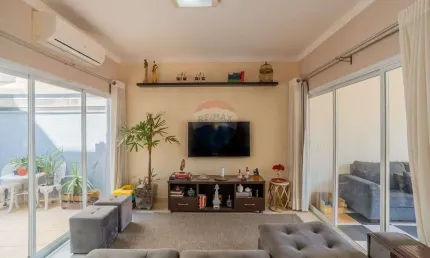 Casa sobrado à venda, com 3 quartos suítes, aquecimento solar, no Condomínio Reserva Real em Paulínia/SP