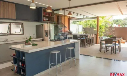 Casa a venda com 3 quartos, escritório e piscina, Condomínio Reserva Real, Paulínia/SP.