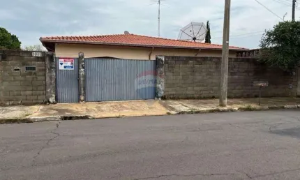 Casa com 3 quartos à venda na Rua Caetano Achiles Avancini, 1011, Vila José Kalil Aun, Cosmópolis