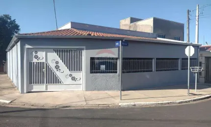 'Charmosa Casa 3 quarto no Parque Rosamélia, Cosmópolis'