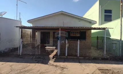 Casa em Jardim Bela Vista, SP - Oportunidade Única!