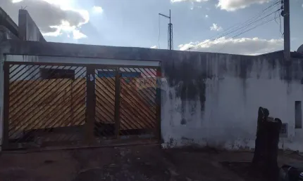 Casa com 1 quarto à venda na Rua Aladino Selmi, 523, Parque Dona Esther, Cosmópolis