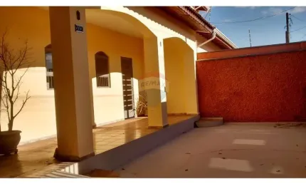 Casa com 3 quartos à venda na Rua Doutor Luiz Nicolau Nolandi, 690, Vila José Kalil Aun, Cosmópolis