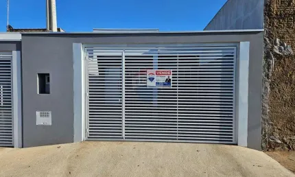 Casa com 3 quartos à venda na Rua Orlando Salmistraro, 159, Parque Residencial Rosamélia, Cosmópolis