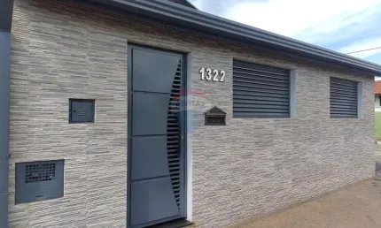 'Encantadora Casa em Vila Cosmos: Pronta para Morar!'