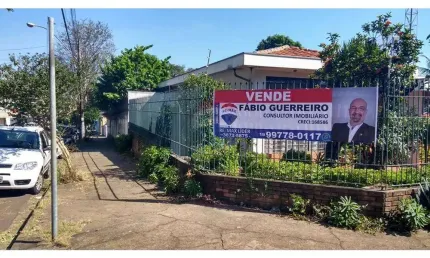 Casa a venda na região central com 3 quartos, Cosmópolis/SP
