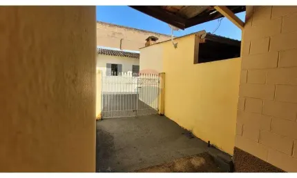 Locação casa - 01 dormitório, sala, cozinha e lavanderia