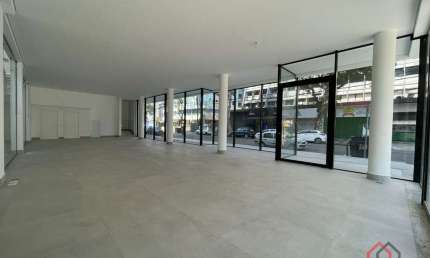 Ponto comercial com 2 salas para alugar na Avenida Ana Costa, 257, Vila Mathias, Santos por R$ 45.000