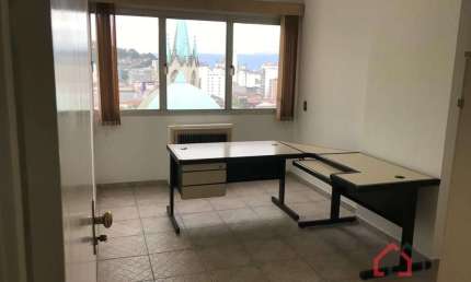 Sala comercial com 3 salas para alugar na Dom Idílio José Soares, 42, Centro, Santos por R$ 2.200