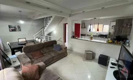 Casa com 3 quartos à venda na Rua Dom Lara, 148, Vila Valença, São Vicente por R$ 585.000