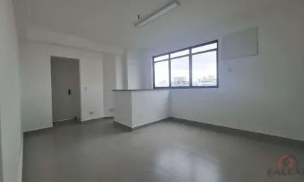 Sala comercial com 2 salas para alugar na Avenida Ana Costa, 160, Encruzilhada, Santos por R$ 2.800