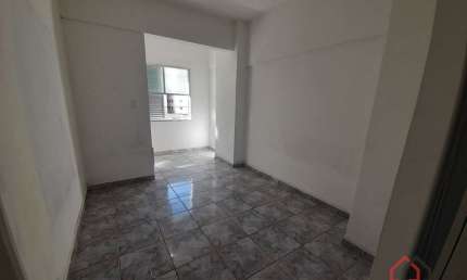 Kitnet / Stúdio à venda na Rua Frei Gaspar, 57, Centro, São Vicente por R$ 159.000