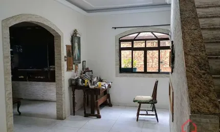 Casa com 3 quartos à venda na Paschoal Gzebien, 600, Parque Continental, São Vicente por R$ 450.000