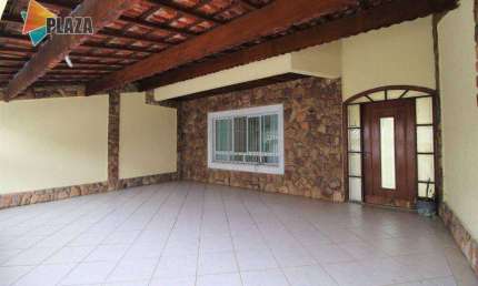 Casa com 3 dormitórios à venda, 157 m² por R$ 910.000,00 - Vila Guilhermina - Praia Grande/SP