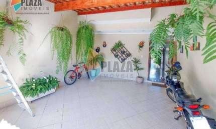Casa com 3 dormitórios à venda, 198 m² por R$ 1.100.000,00 - Canto do Forte - Praia Grande/SP