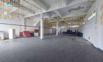Loja com 590m² para locação na Guilhermina, Praia Grande-SP, - R$ 19.500,00 p/mês
