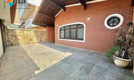 Casa com 4 dormitórios para alugar, 260 m² por R$ 5.500,00/mês - Vila Guilhermina - Praia Grande/SP