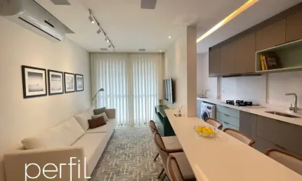 Apartamento à venda - 2 suítes - em frente ao 62 Batalhão de Infantaria, no Centro - Joinville/SC.