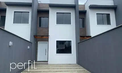 Casa com 3 quartos à venda no Bom Retiro, Joinville 