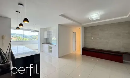 Apartamento a venda com três quartos sendo uma suíte no bairro américa - joinvile/ sc
