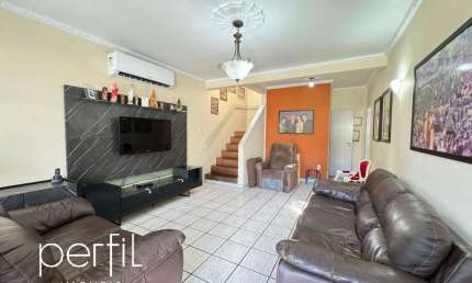 Casa a venda com 4 quartos no bairro Floresta - Joinville/ SC
