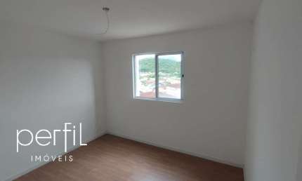 Apartamento à venda em Joinville-SC, Costa e Silva - 2 quartos, 1 sala, 1 banheiro, 1 vaga de garagem - 53,50m².