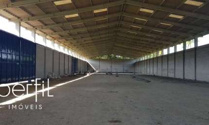 GALPÃO COM 3.000M2 PARA LOCAÇÃO - RIO BONITO (PIRABEIRABA) - JOINVILLE/SC