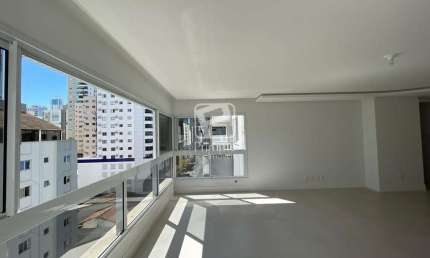 Apartamento 3 suÍtes quadra mar a venda em balneÁrio camboriÚ , Centro, Balneário Camboriú - SC
