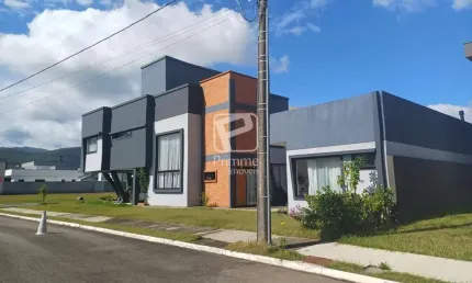 Casa 3 dormitorios em condominio, Santa Regina, Camboriú - SC