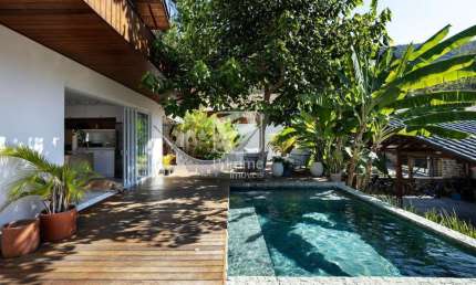 Casa 3 dormitÓrios com piscina em taquaras , Praia das Taquaras, Balneário Camboriú - SC