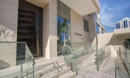 Excelente apartamento 04 suítes 254 m2 privativo/localização privilegiada de Joinville