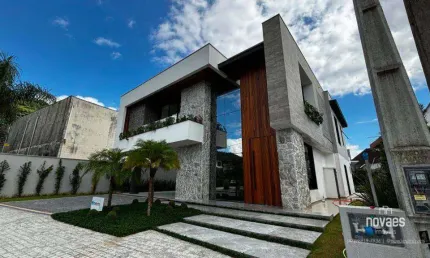 Sobrado com 3 suítes à venda, 341 m² por R$ 2.750.000 - Centro (Pirabeiraba) - Joinville/SC